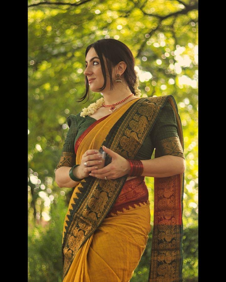 Pre order : Tarangini Handloom zari checks ganga jamuna sungudi sarees