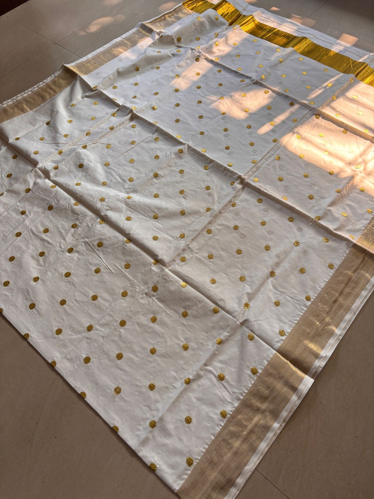 Sarvani Kerala cotton polka dot embroidered Set saree SAR05