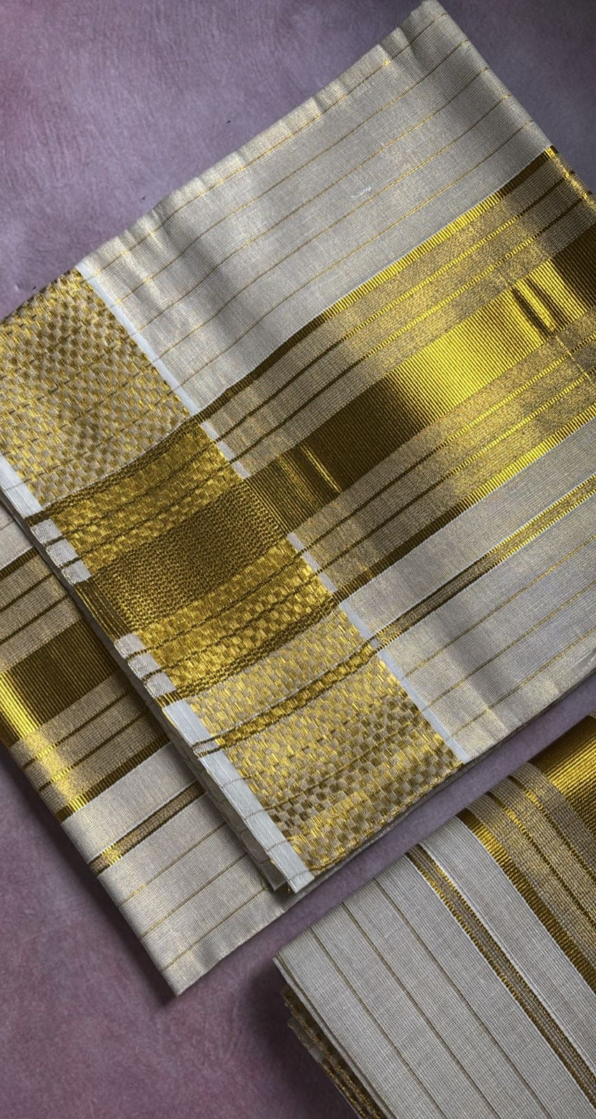 Sarvani 5 inch broad border zari striped Kasavu Set mundu