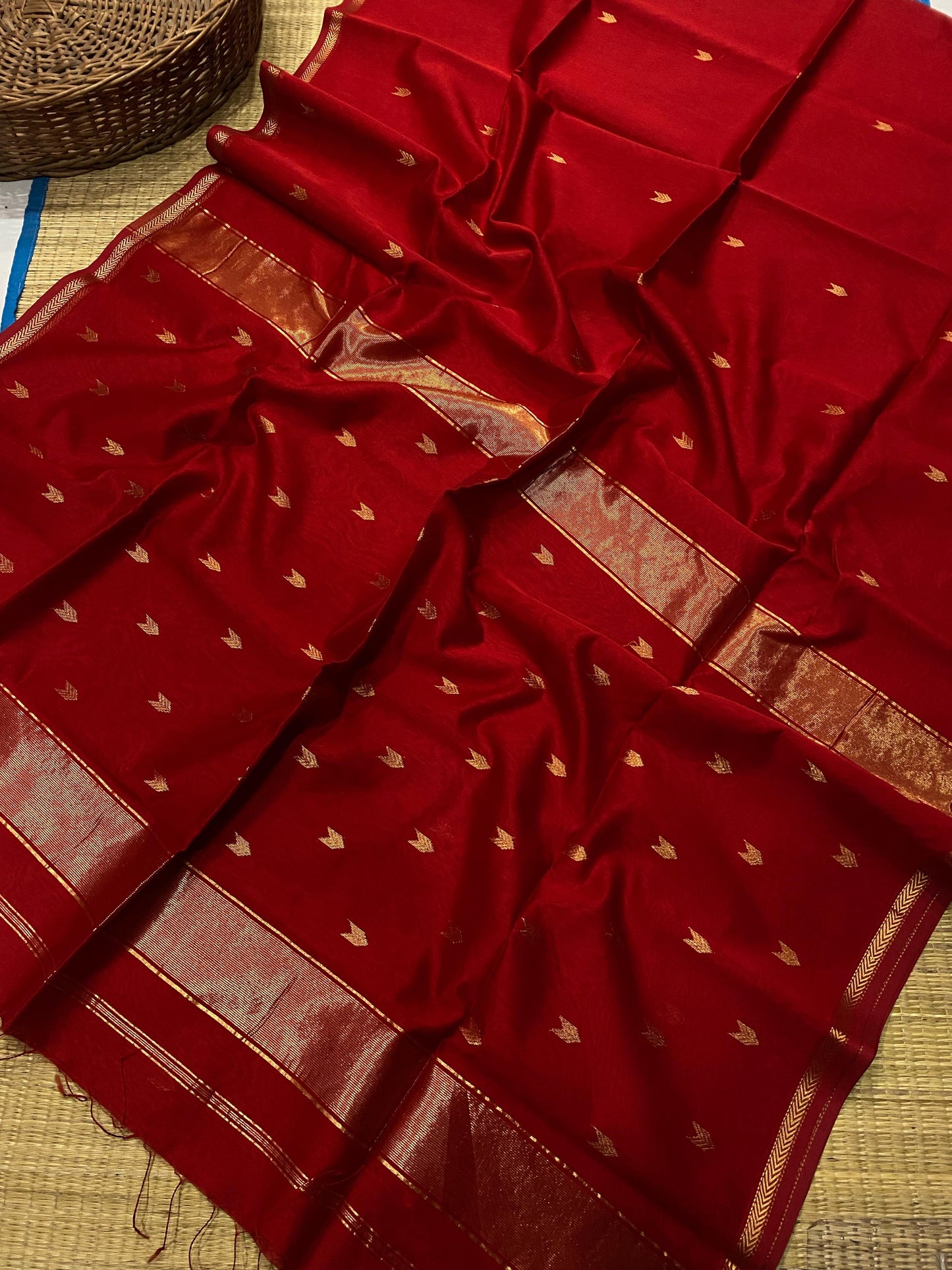 Kalyanika (कल्याणिका) Handloom Maheshwari Silk Cotton Saree, Festive Red (Sithara’s choice)