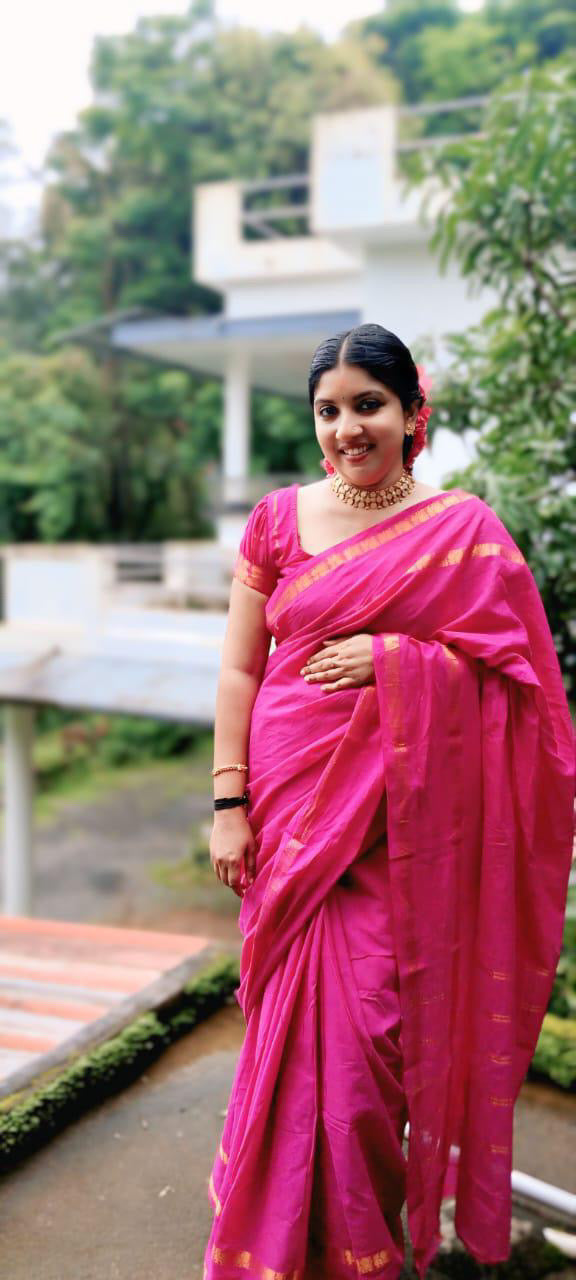 Tarangini Majenta handloom sungudi plain sarees, Sithara’s choice