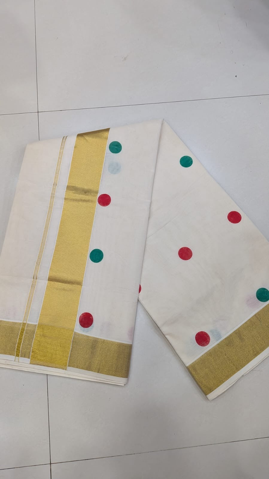 Multi colour polka dot Kerala kasavu Saree