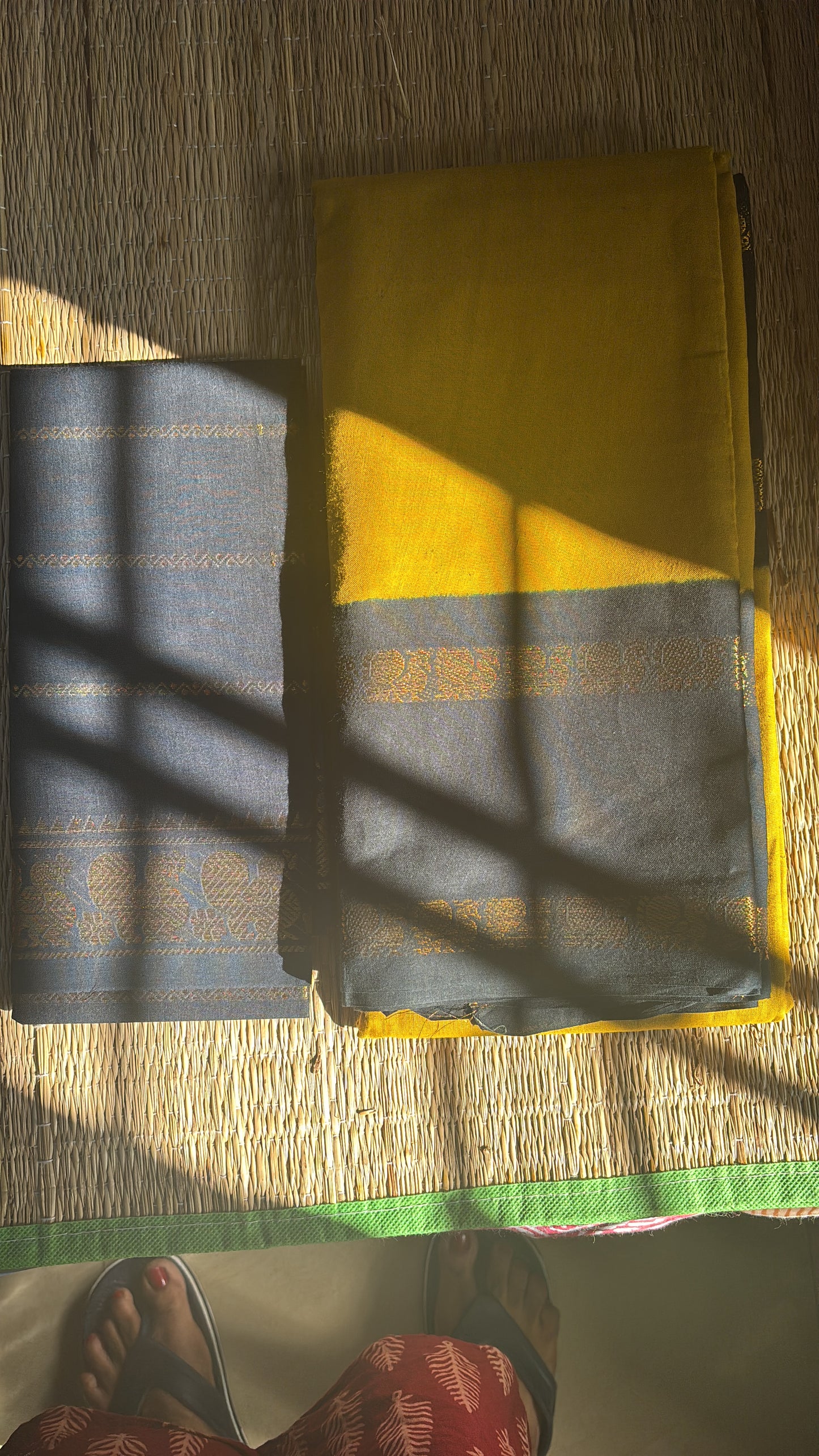 Tarangini Sungudi cotton retta petta saree with contrast Pallu and borders mustard and black