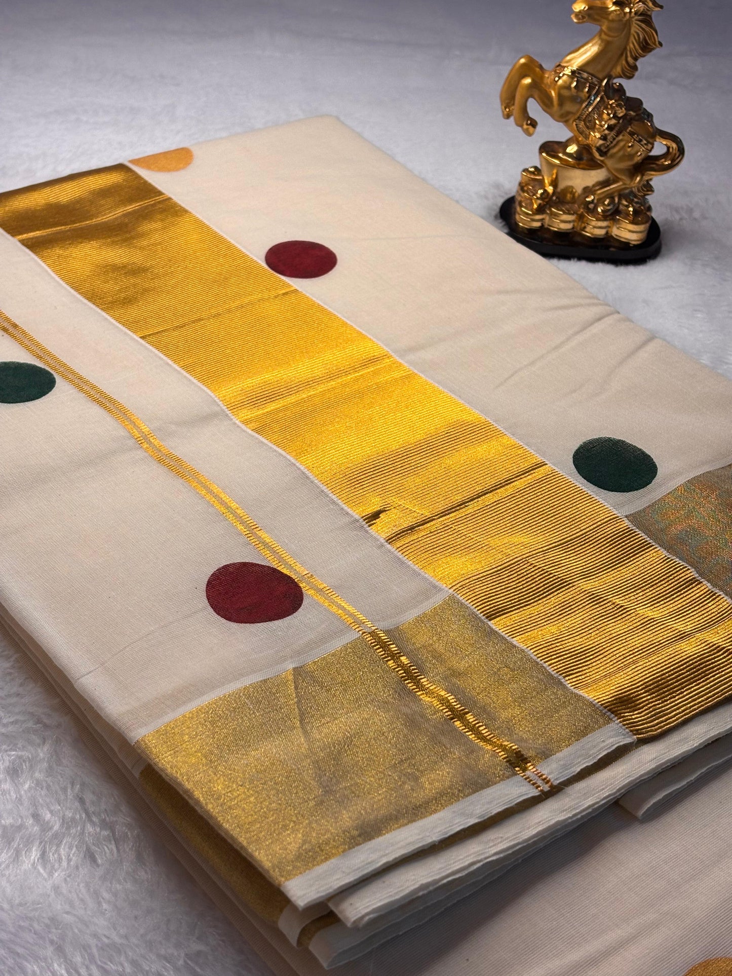 Multi colour polka Dot Kerala kasavu Saree