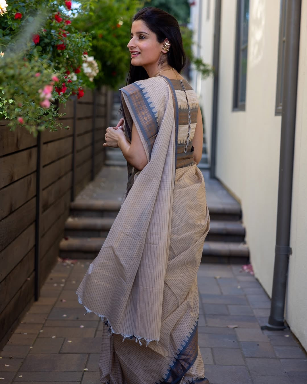 Korvai kanchi cotton contrast temple border sarees