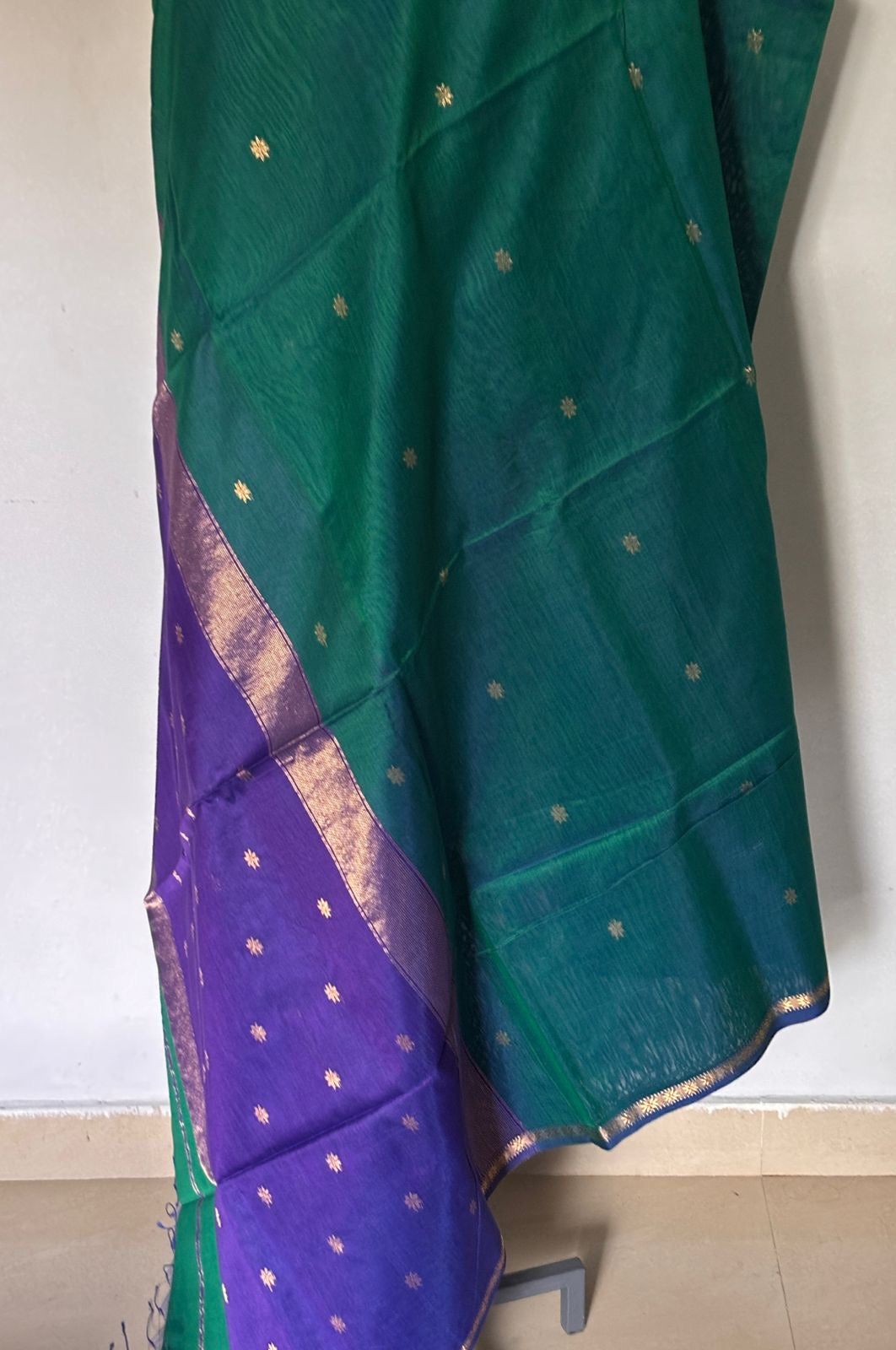 Kalyanika (कल्याणिका) Handloom Maheshwari Silk Cotton Sarees,Peacock green and violet KM06