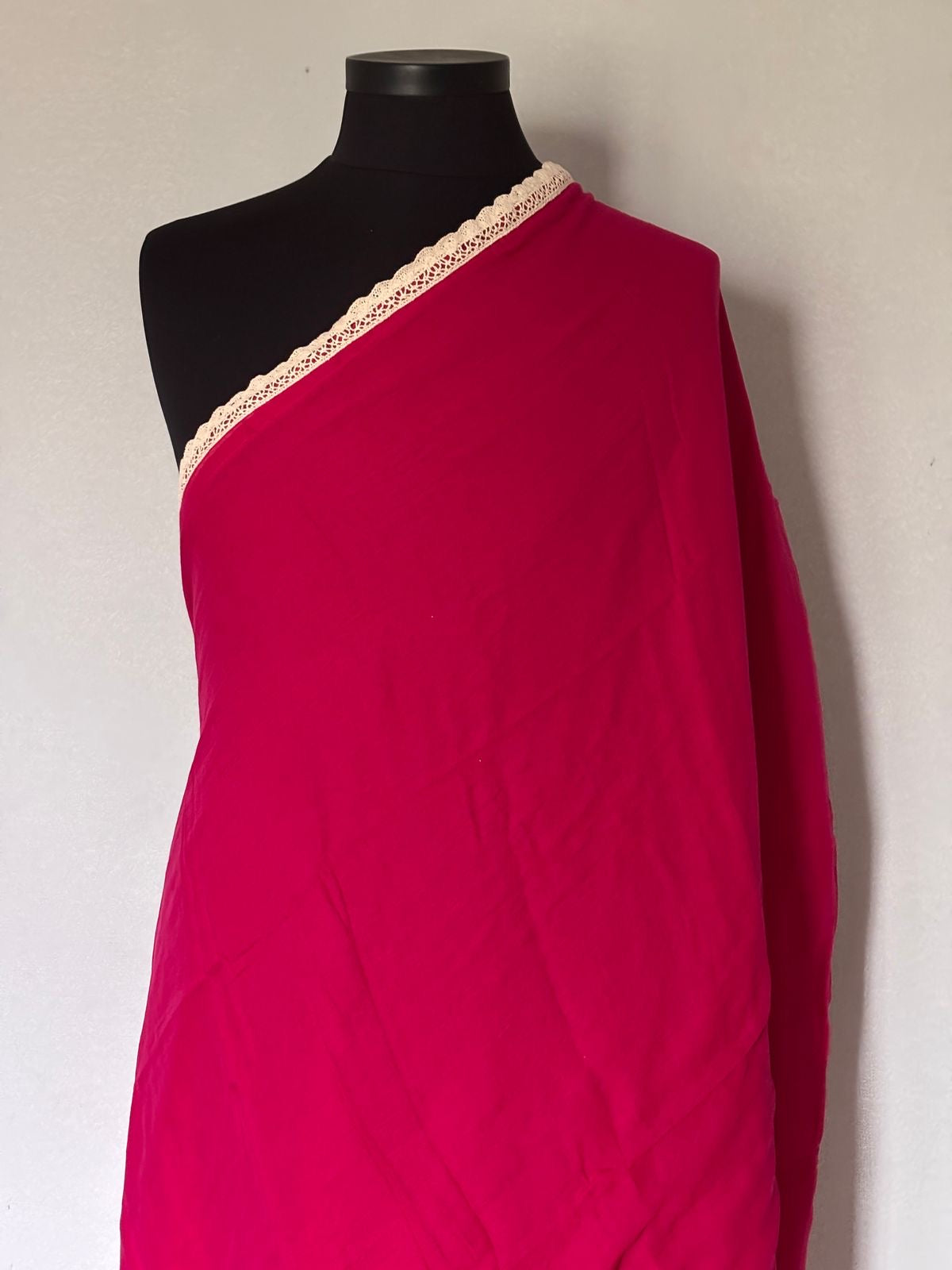 Viharika(विहारिका) Flowy lace: pink