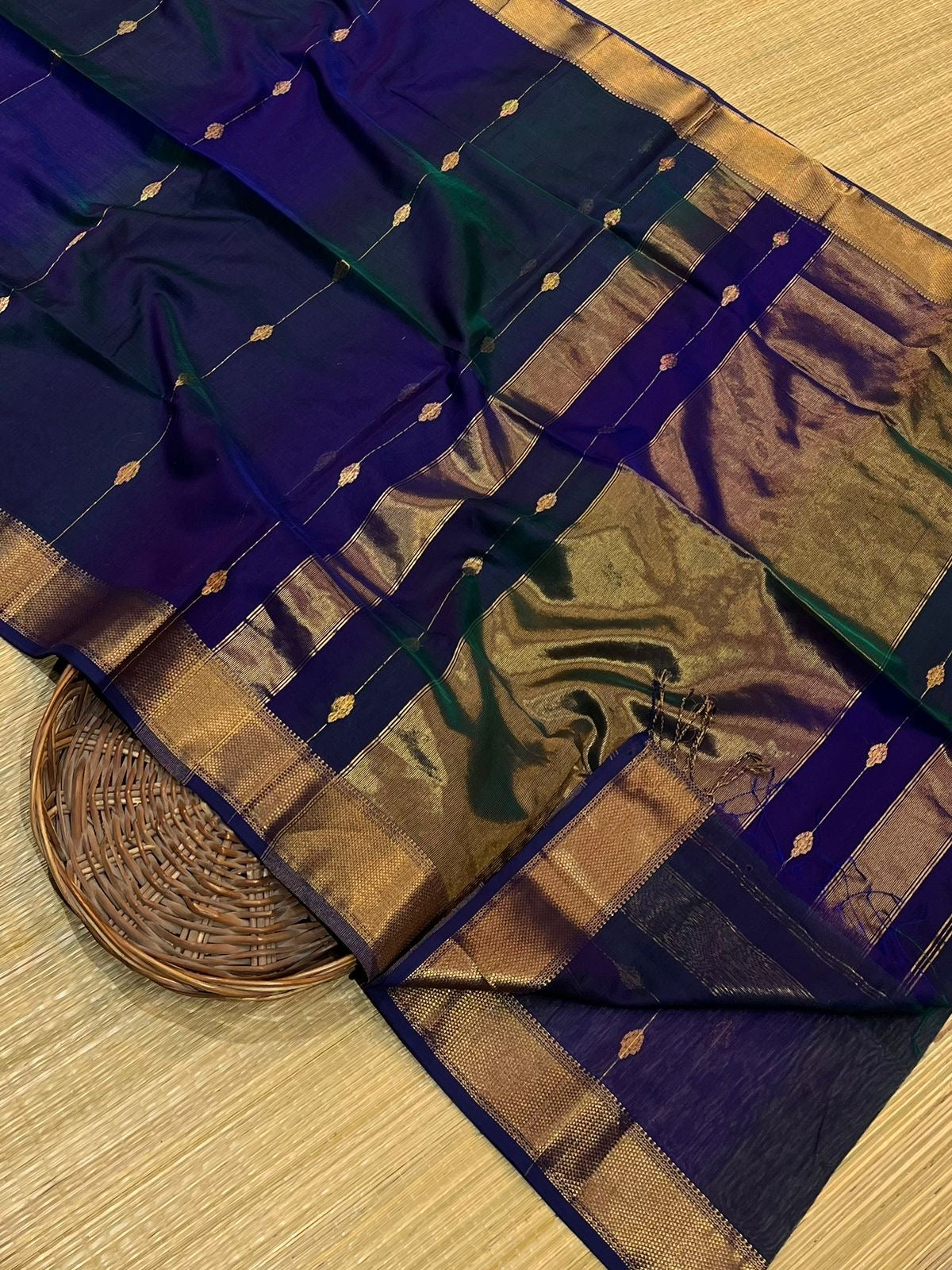 Maheshwari Silk Cotton buti line Saree Blue