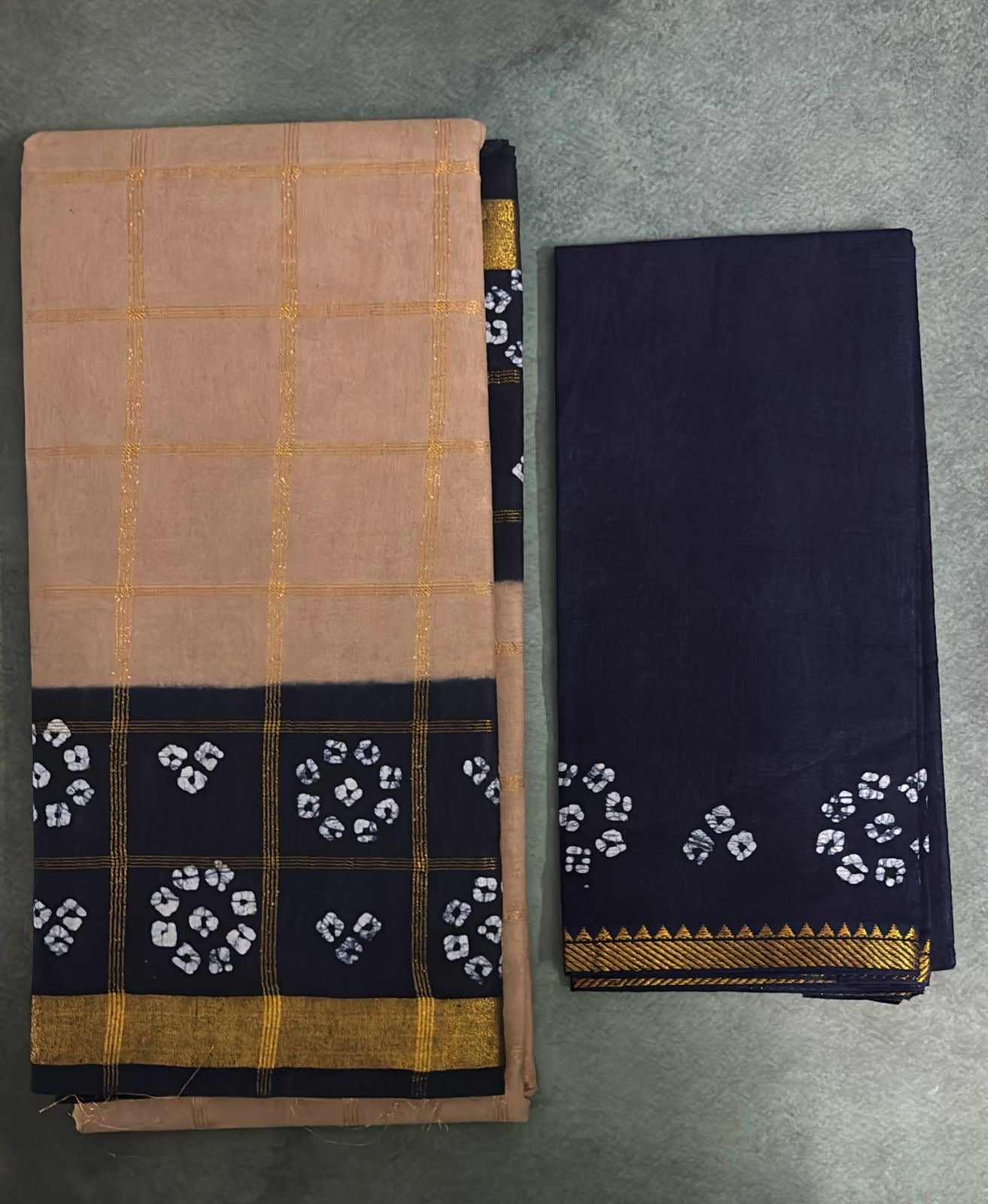 Tarangini wax batik zari kattam sungudi cotton saree beige and blue