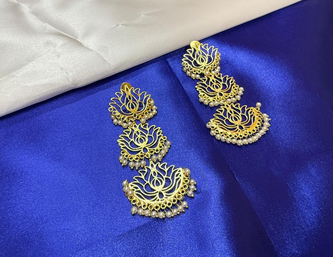Anti tarnish Ethnic earrings lotus pattern