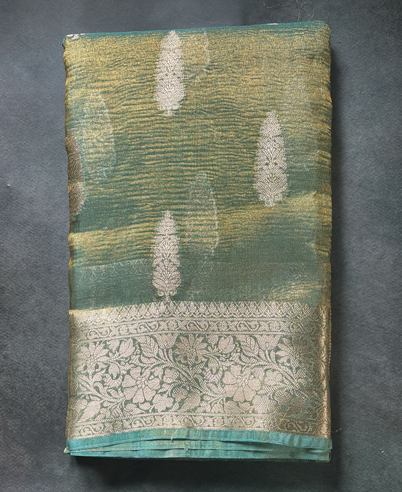 Banarasi crushed tissue festive Saree with grand pallu