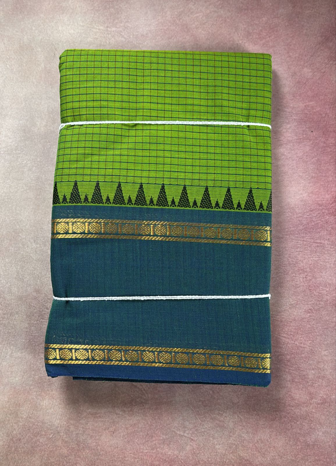 Sangita vintage korvai checks green saree with contrast border Shwetha Menon’s choice
