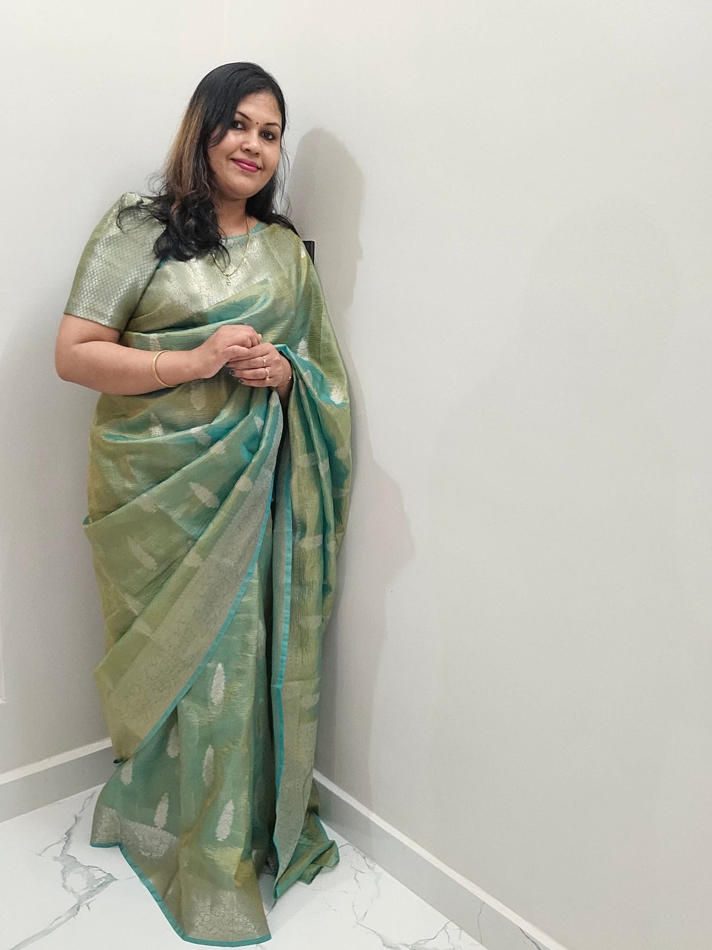 Banarasi crushed tissue festive Saree with grand pallu
