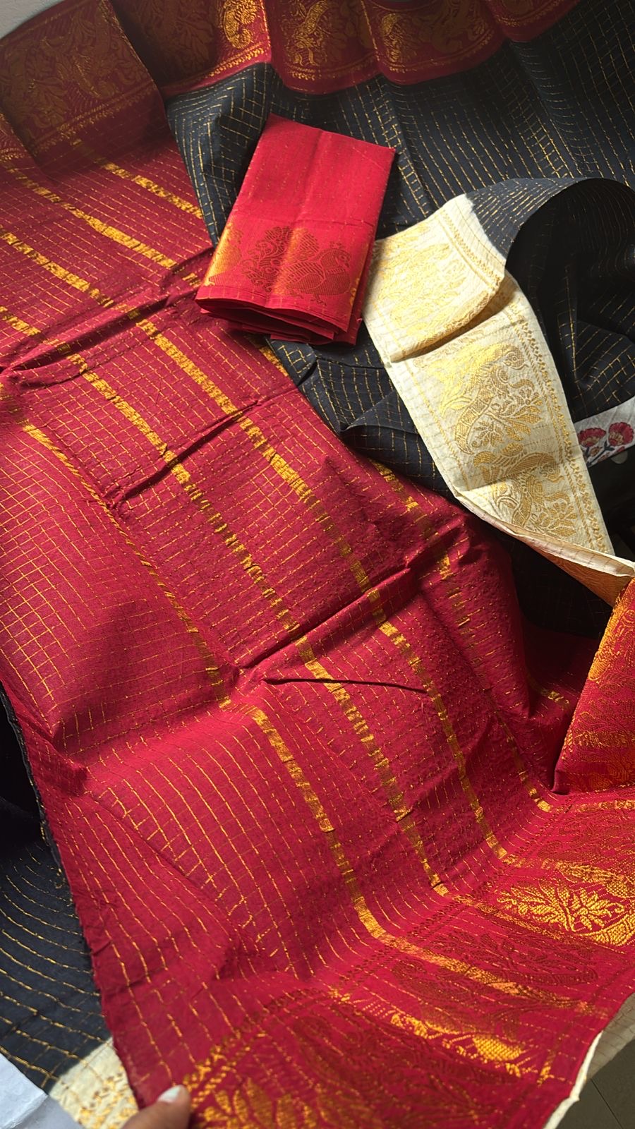Tarangini ganga Jamuna zari kattam Sungudi Cotton Saree