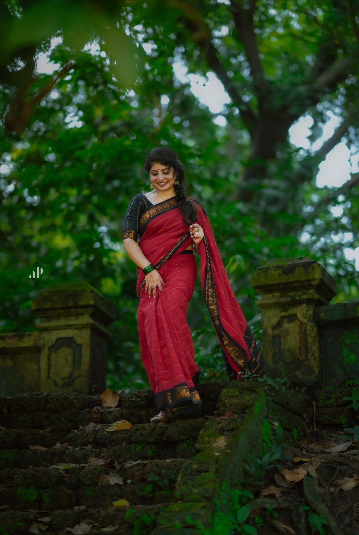Tarangini Velthari Sungudi Cotton Handloom Saree with blouse piece