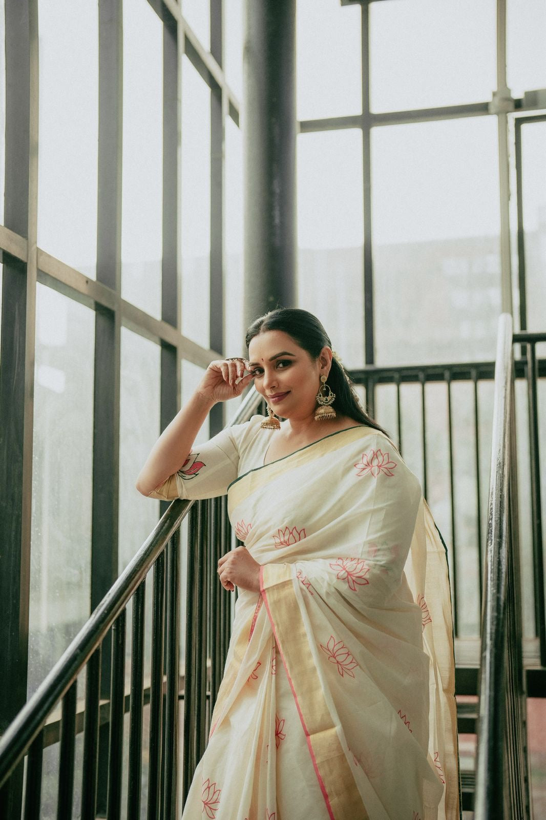 Sarvani Premium Hand block printed Kerala set saree pink lotus( Shwetha menon’s favourite)