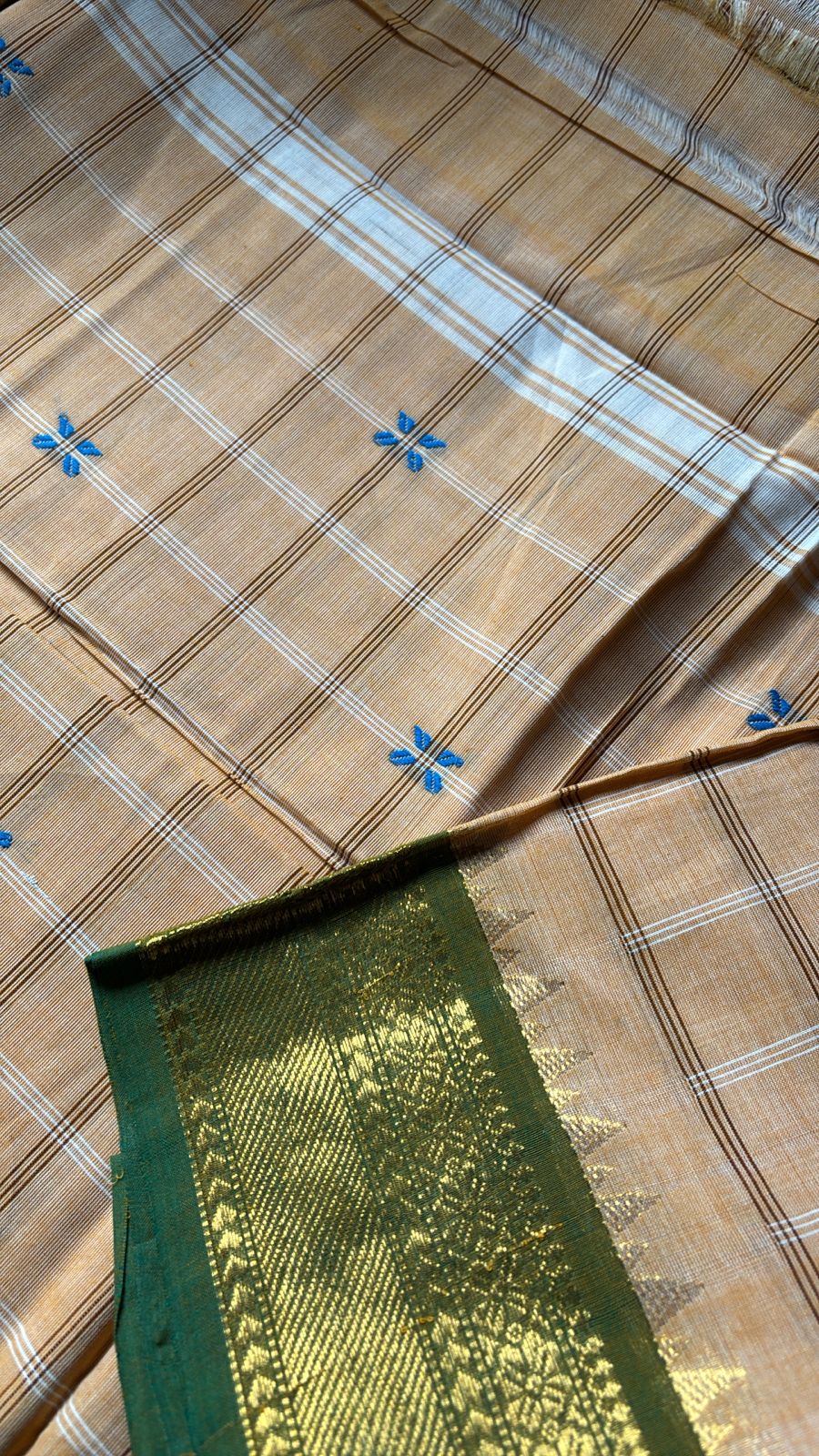 Sangita chettinad cotton check butta sarees without blouse piece