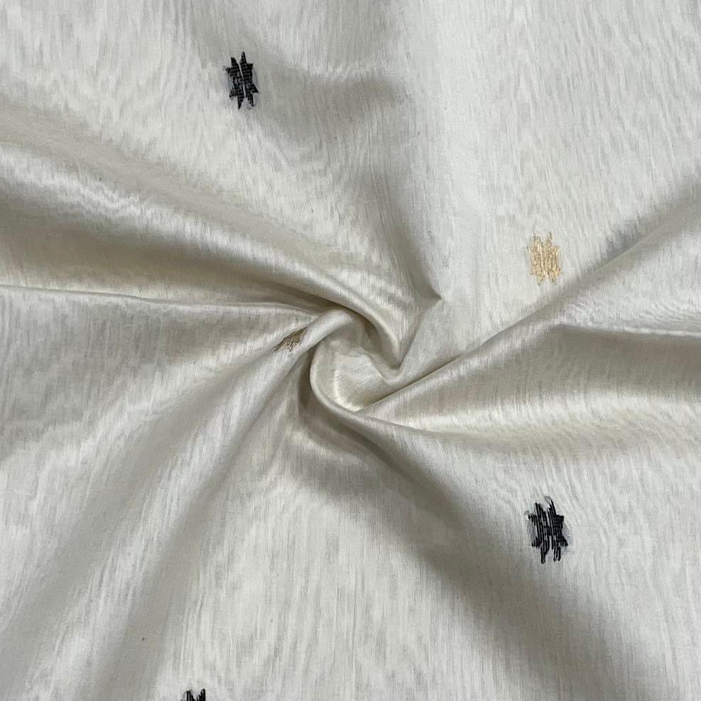 Kalyanika" (कल्याणिका) Handloom Maheshwari Silk Cotton Sarees Black and White KM16