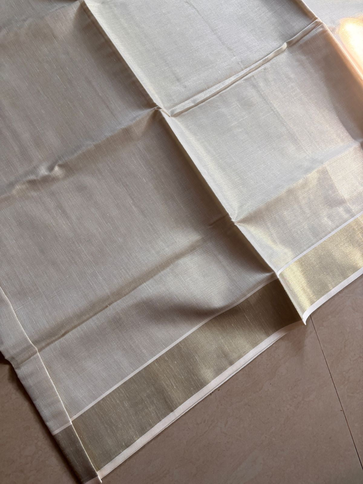 Sarvani Classic premium Golden Tissue Kerala Set Saree SAR13