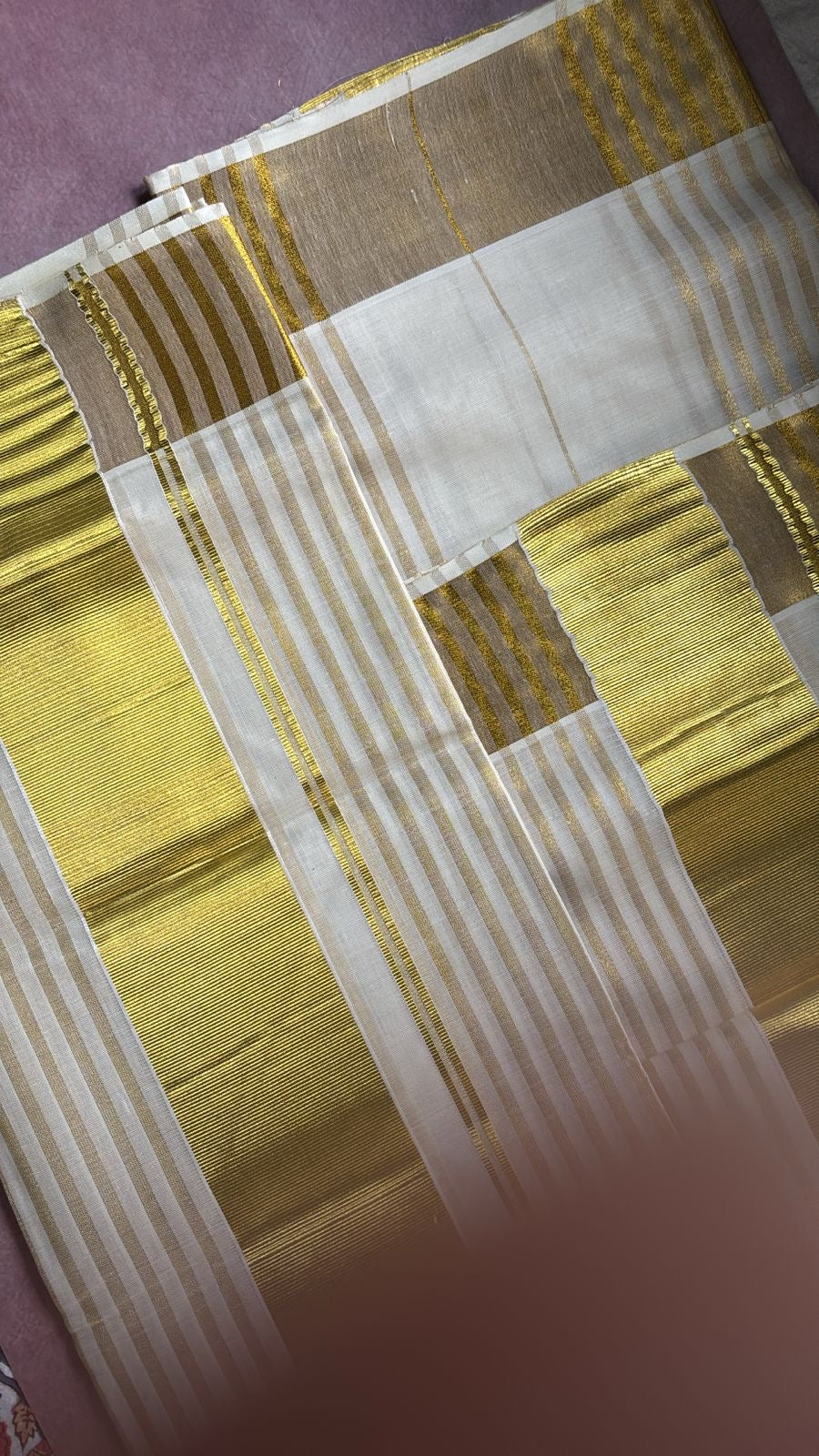 Sarvani Tissue stripes Single Set Mundu