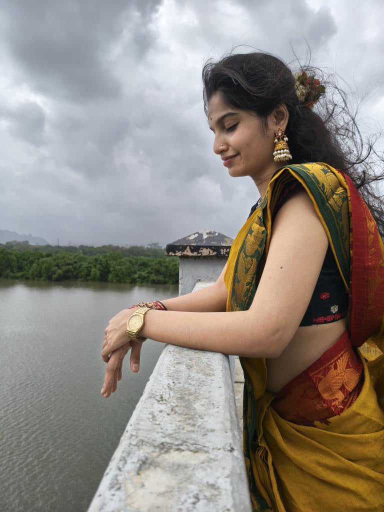 Pre order : Tarangini Handloom zari checks ganga jamuna sungudi sarees