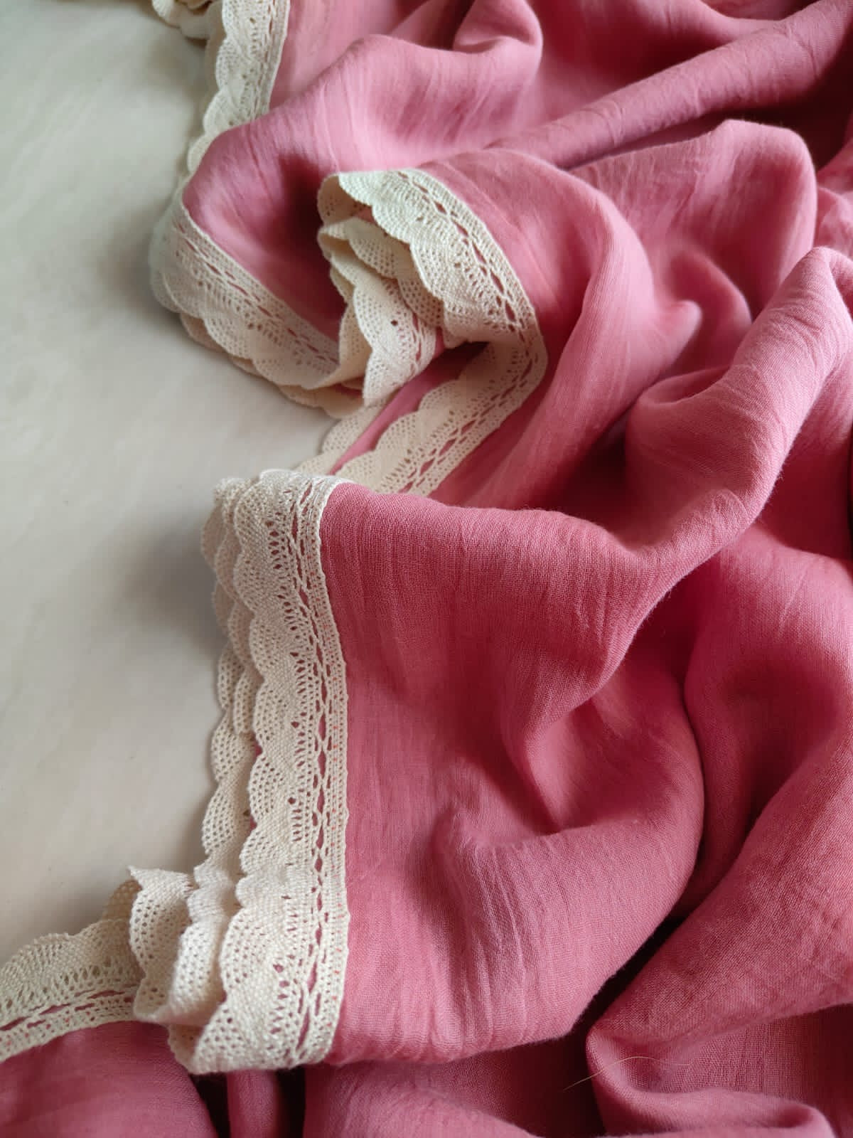 Viharika (विहारिका) Flowy lace: Powder Pink V04