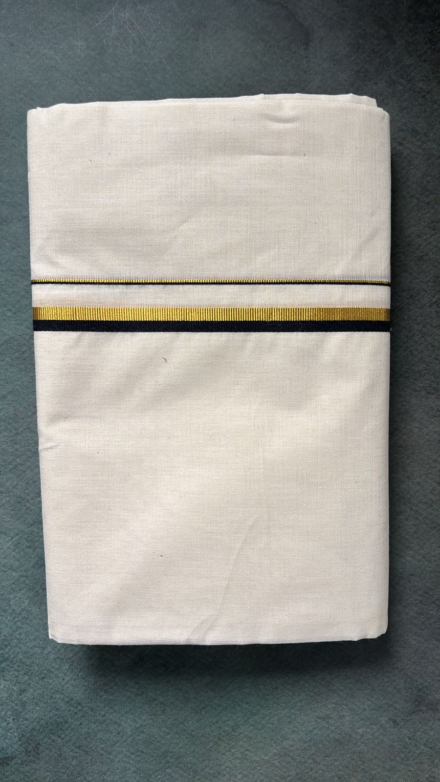Sarvani black and kasavu puliyilakara Set mundu