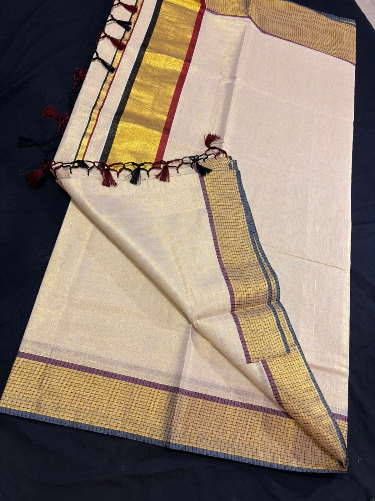 Micro check maroon black Kerala Tissue Set Saree