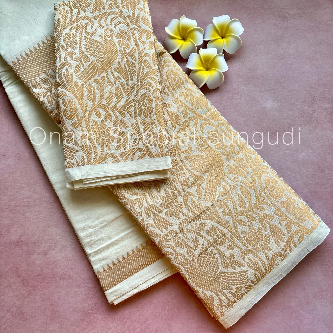 Tarangini big border off white handloom sungudi cotton sarees with blouse piece