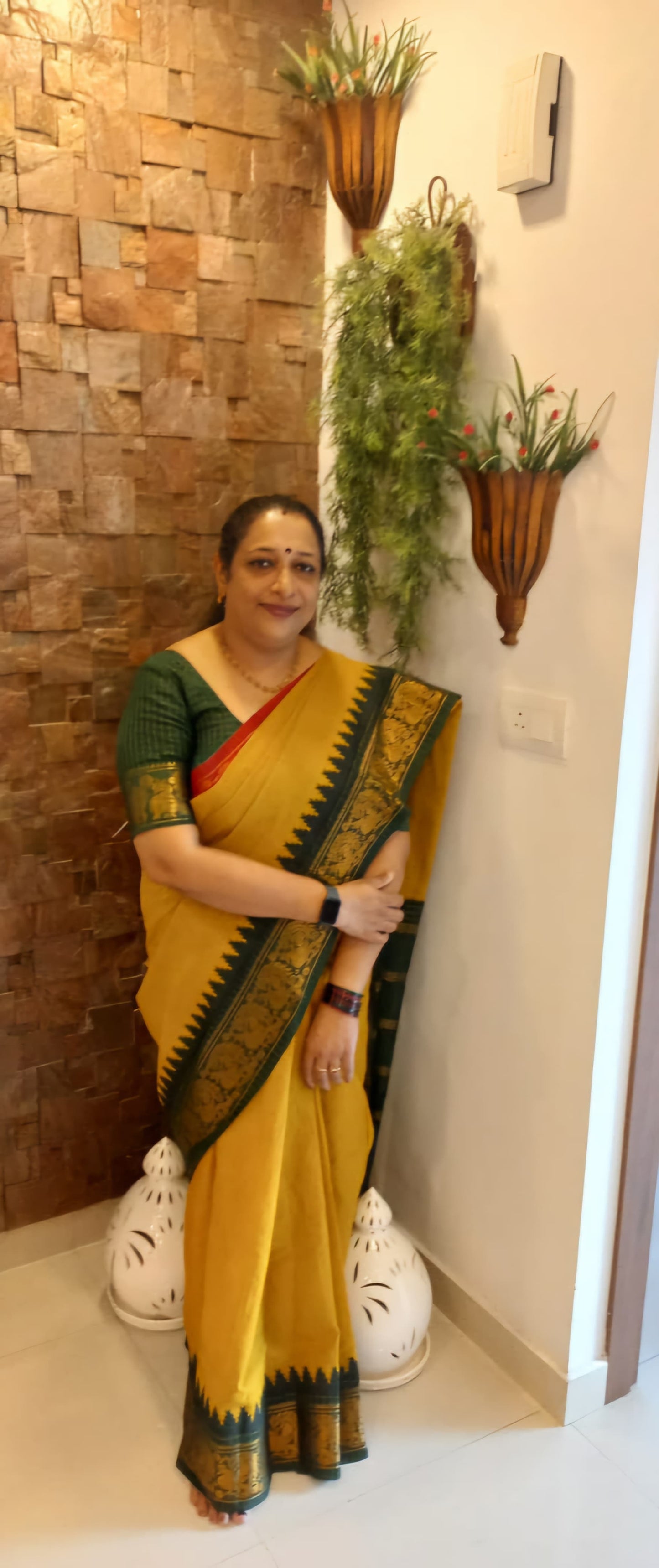 Pre order : Tarangini Handloom zari checks ganga jamuna sungudi sarees
