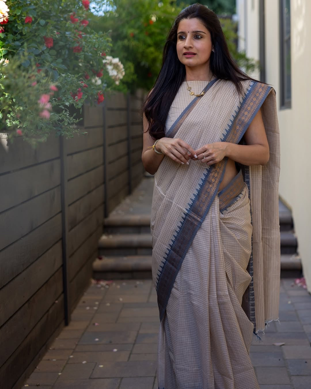 Korvai kanchi cotton contrast temple border sarees