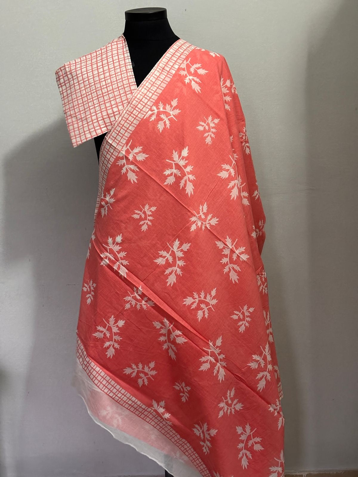 Vasantika (वसन्तिका) Jaipur Hand Block printed Soft Cotton Sarees, Peach and white VA07