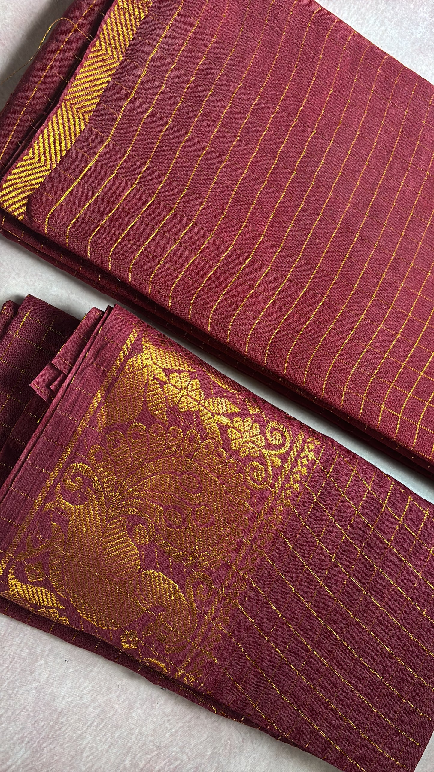 Tarangini pentex border Sungudi Handloom Cotton Saree with zari kattam blouse piece
