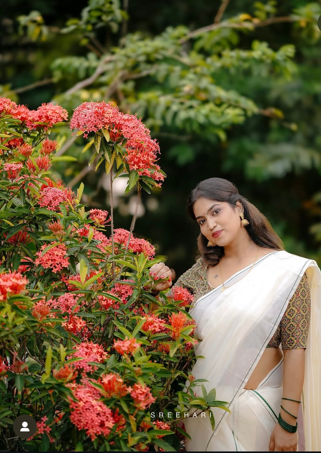Puliyilakkara Single Set Mundu Green colour, Rajila’s choice