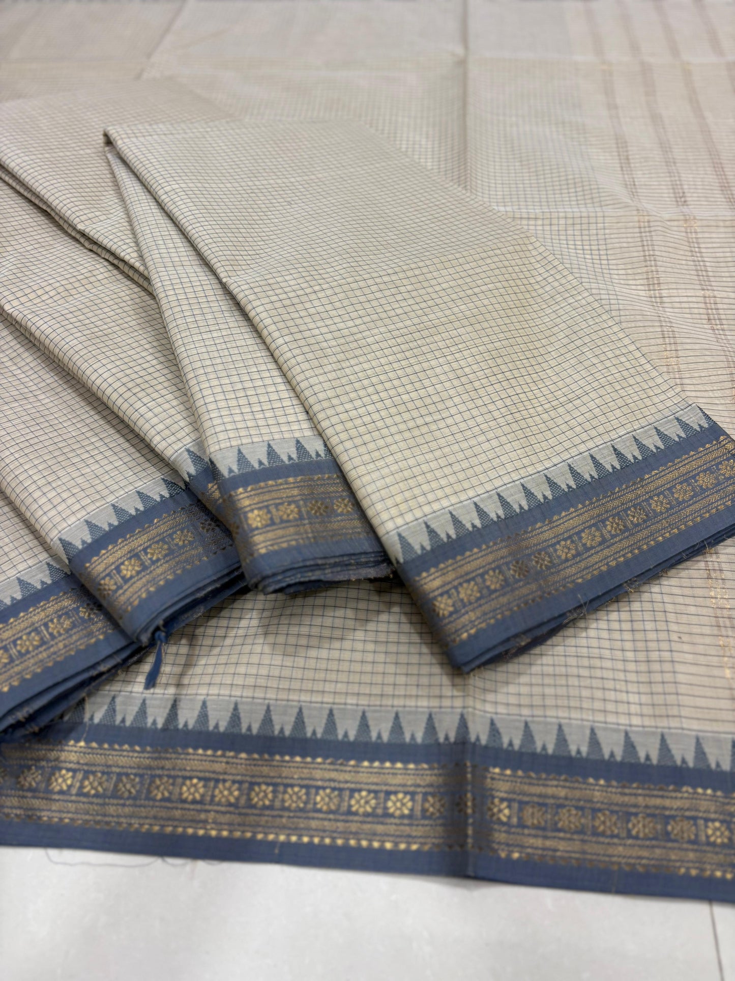 Korvai kanchi cotton contrast temple border sarees