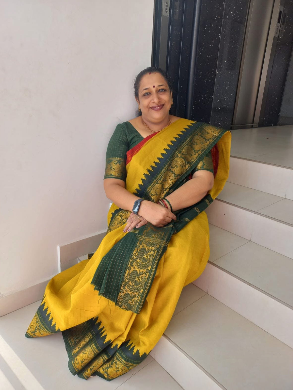 Pre order : Tarangini Handloom zari checks ganga jamuna sungudi sarees