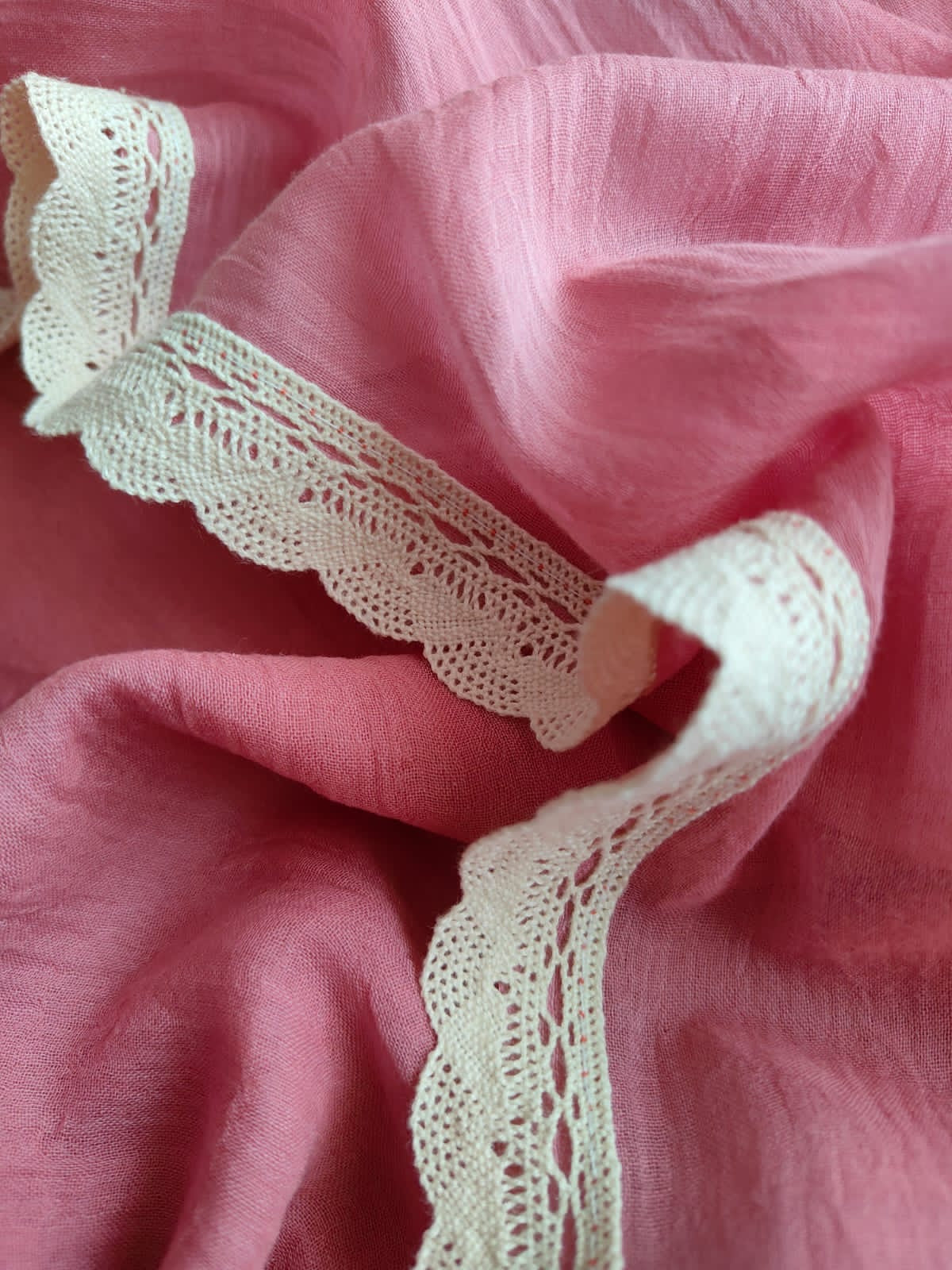 Viharika (विहारिका) Flowy lace: Powder Pink V04