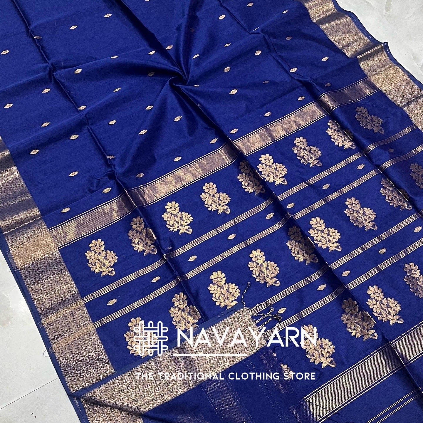 Kalyanika authentic handloom Maheshwari silk sarees in royal blue KM18