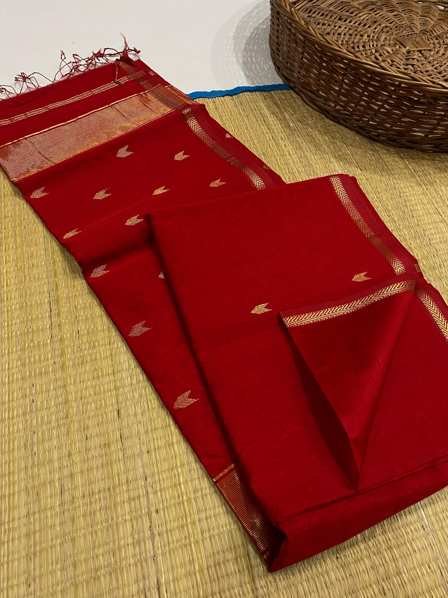 Kalyanika (कल्याणिका) Handloom Maheshwari Silk Cotton Saree, Festive Red (Sithara’s choice)