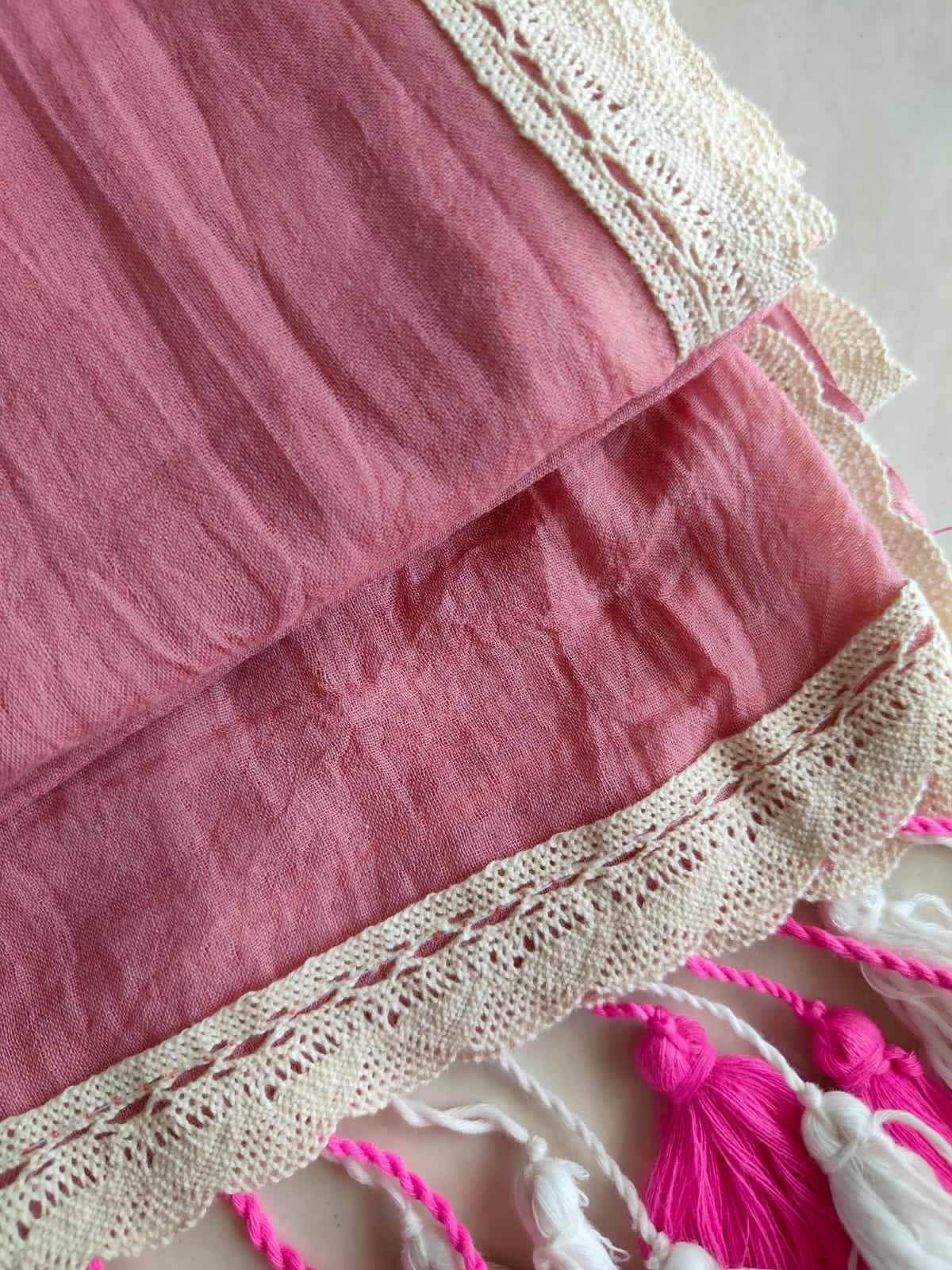 Viharika (विहारिका) Flowy lace: Powder Pink V04