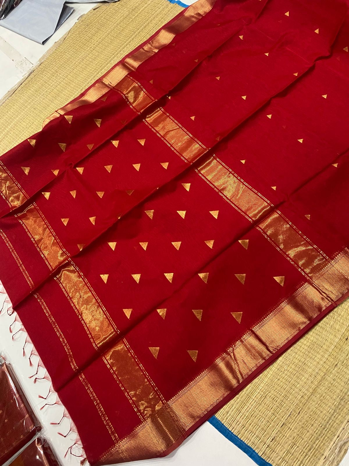 Kalyanika (कल्याणिका) Handloom Maheshwari Silk Cotton Sarees Red KM07