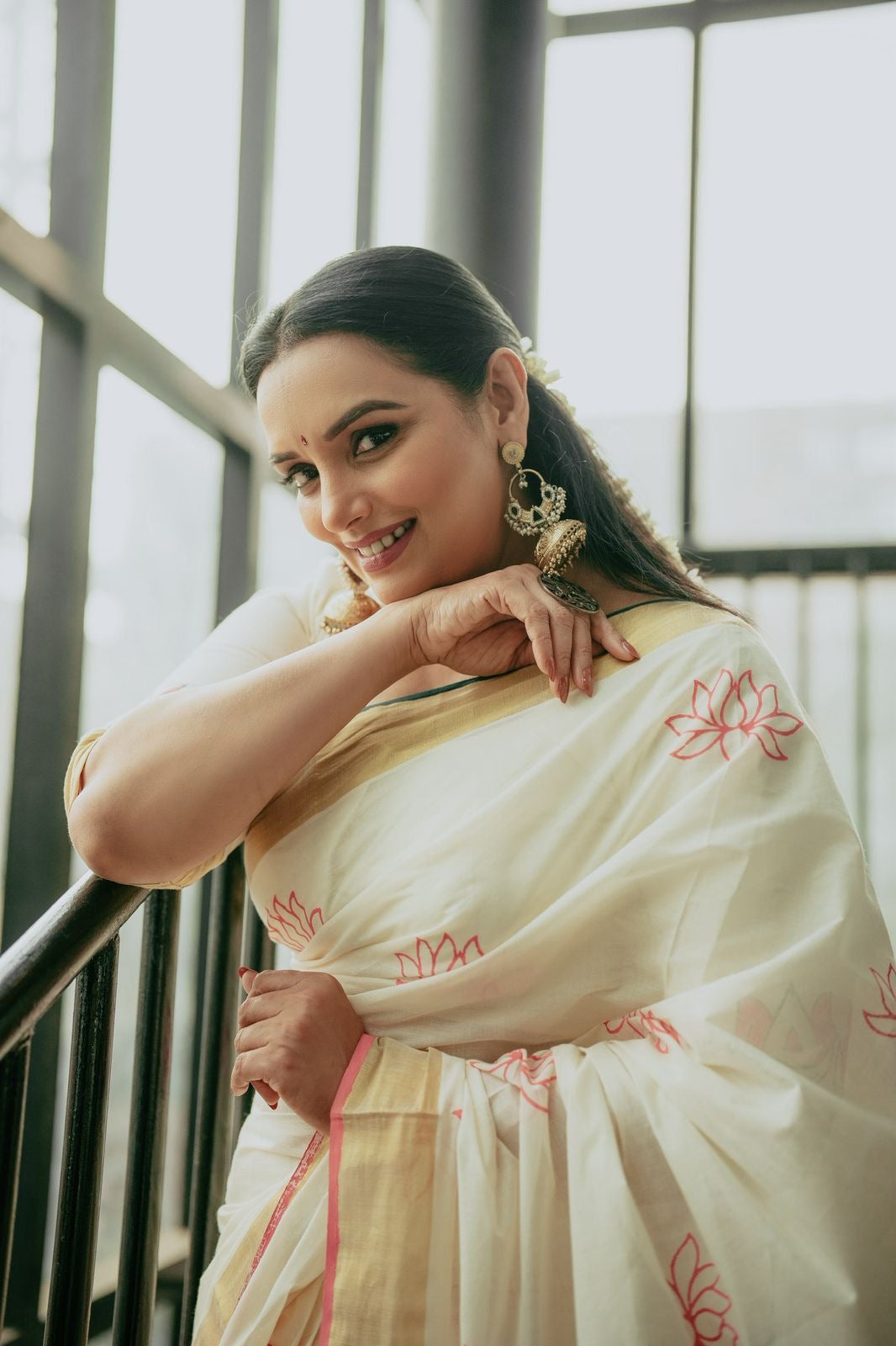 Sarvani Premium Hand block printed Kerala set saree pink lotus( Shwetha menon’s favourite)