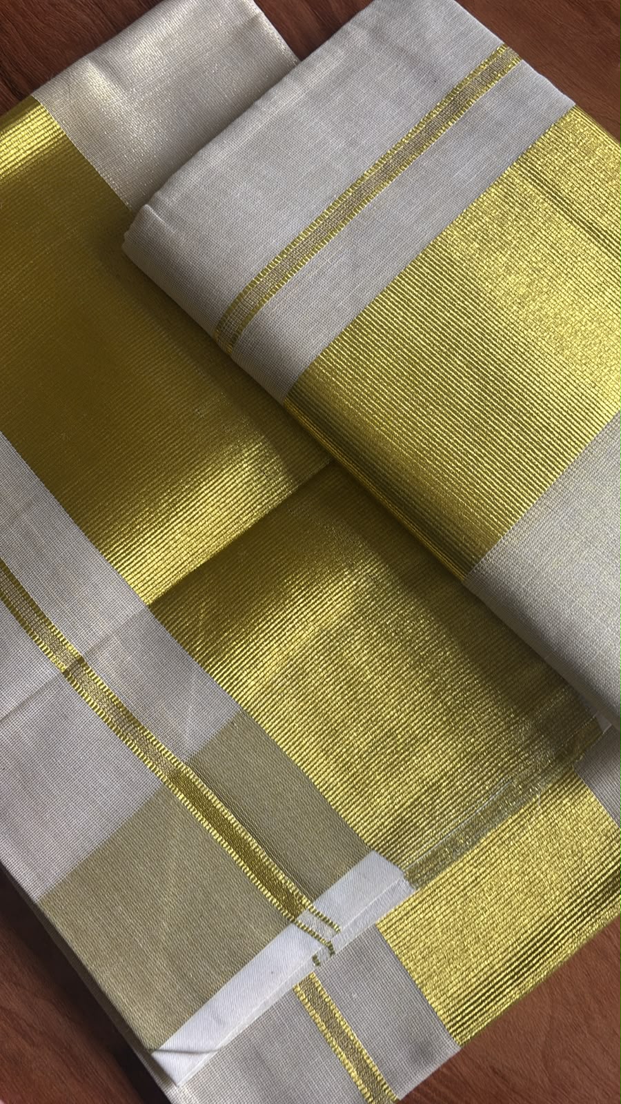 Golden tissue Kasavu Set Mundu