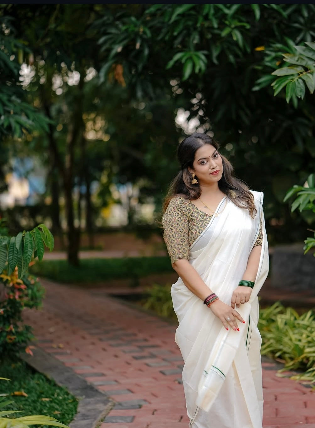 Puliyilakkara Single Set Mundu Green colour, Rajila’s choice