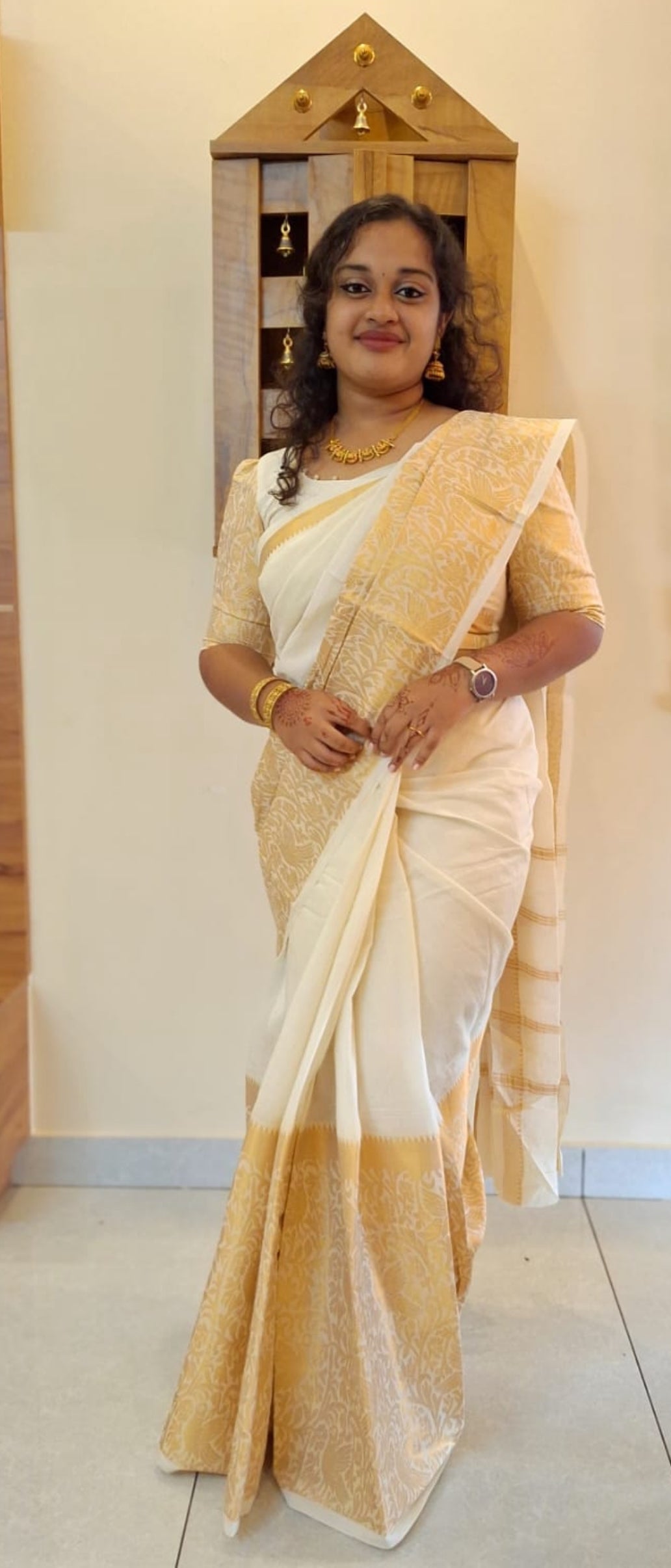 Tarangini big border off white handloom sungudi cotton sarees with blouse piece