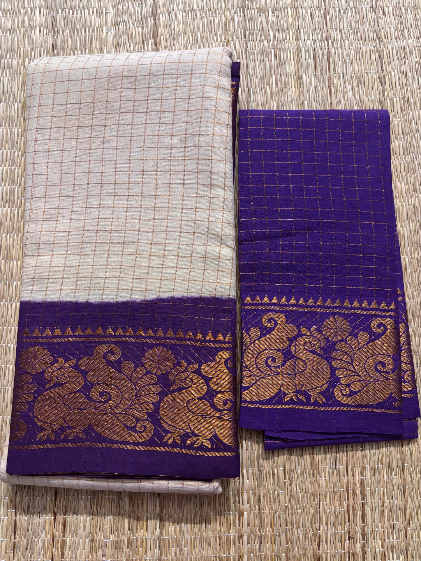 Tarangini : Sungudi Cotton zari kattam handloom beige Saree with violet border and Contrast Blouse TA12