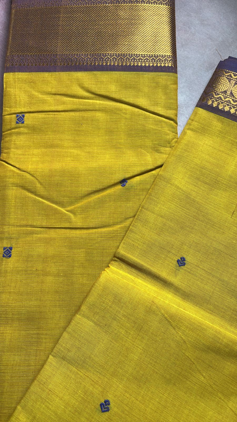 Sangita dual tone kanchi cotton sarees with woven buttas and blouse piece