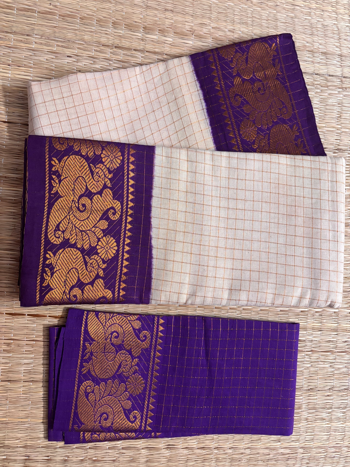 Tarangini : Sungudi Cotton zari kattam handloom beige Saree with violet border and Contrast Blouse TA12