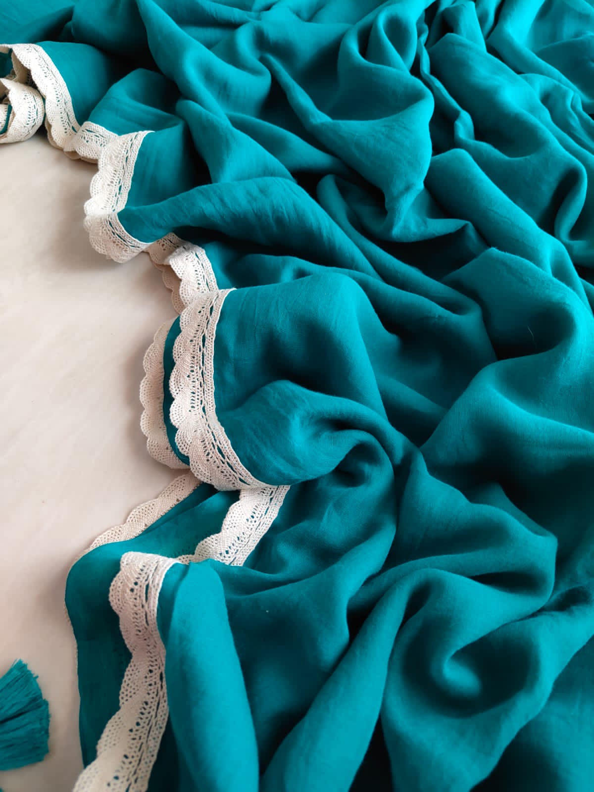 Viharika(विहारिका) Flowy lace: Blue V03