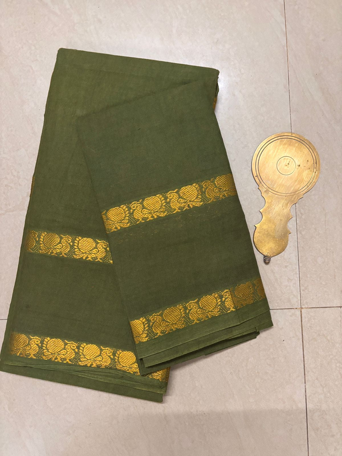Tarangini Sungudi Cotton saree with blouse , green gram green